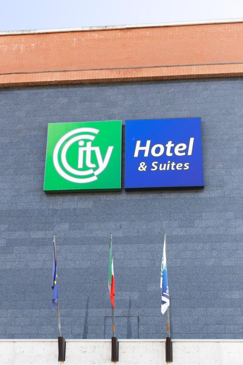 City Hotel & Suites Фоліньо Екстер'єр фото